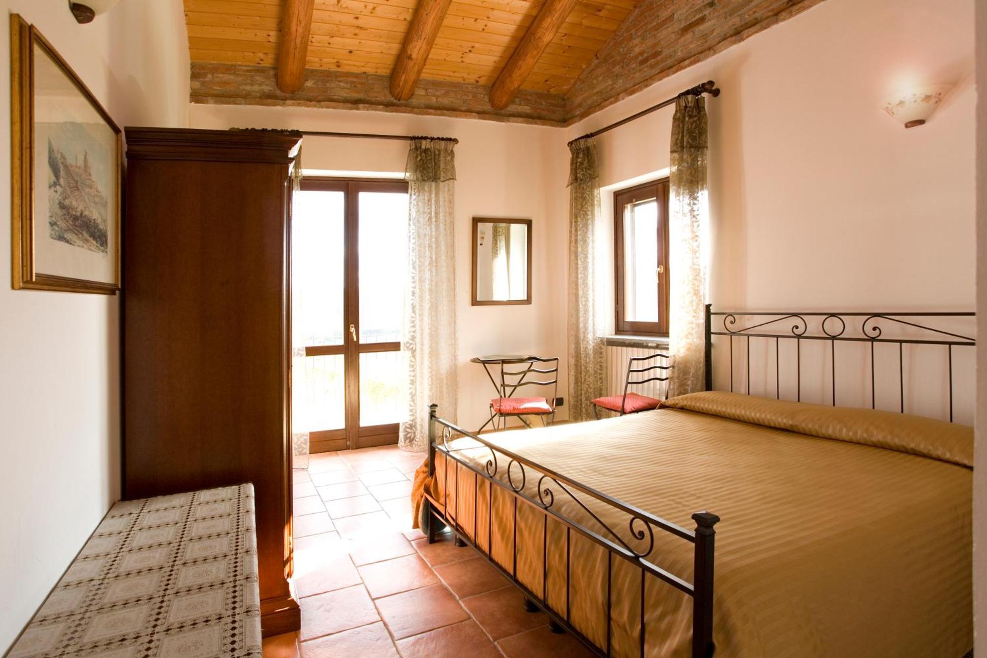 Agriturismo Antichi Poderi Gallina Neive Kültér fotó
